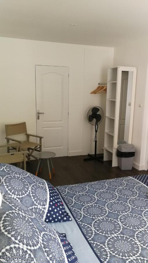 Le cheminblanc suite parentale Saint-Sornin  Extérieur photo